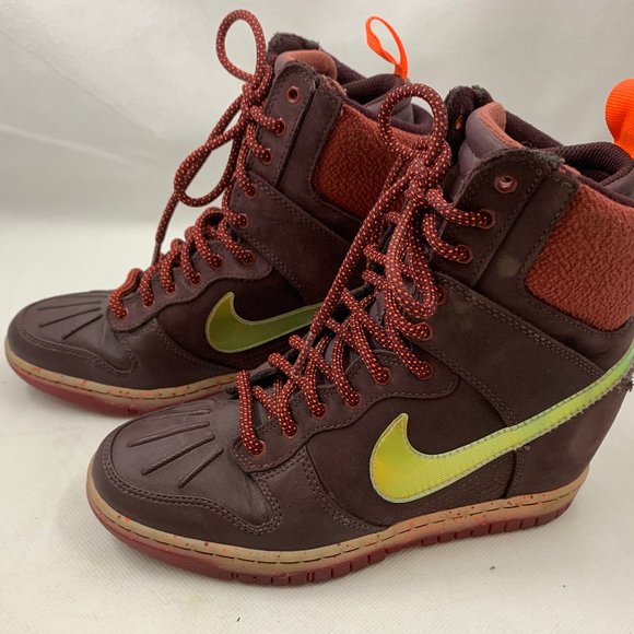Nike Shoes - Nike Dunk Ski Hi Sneaker Boot 6.5